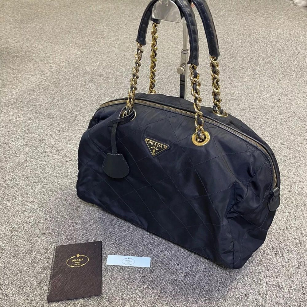 Prada navy Quilted Shoulder bag.